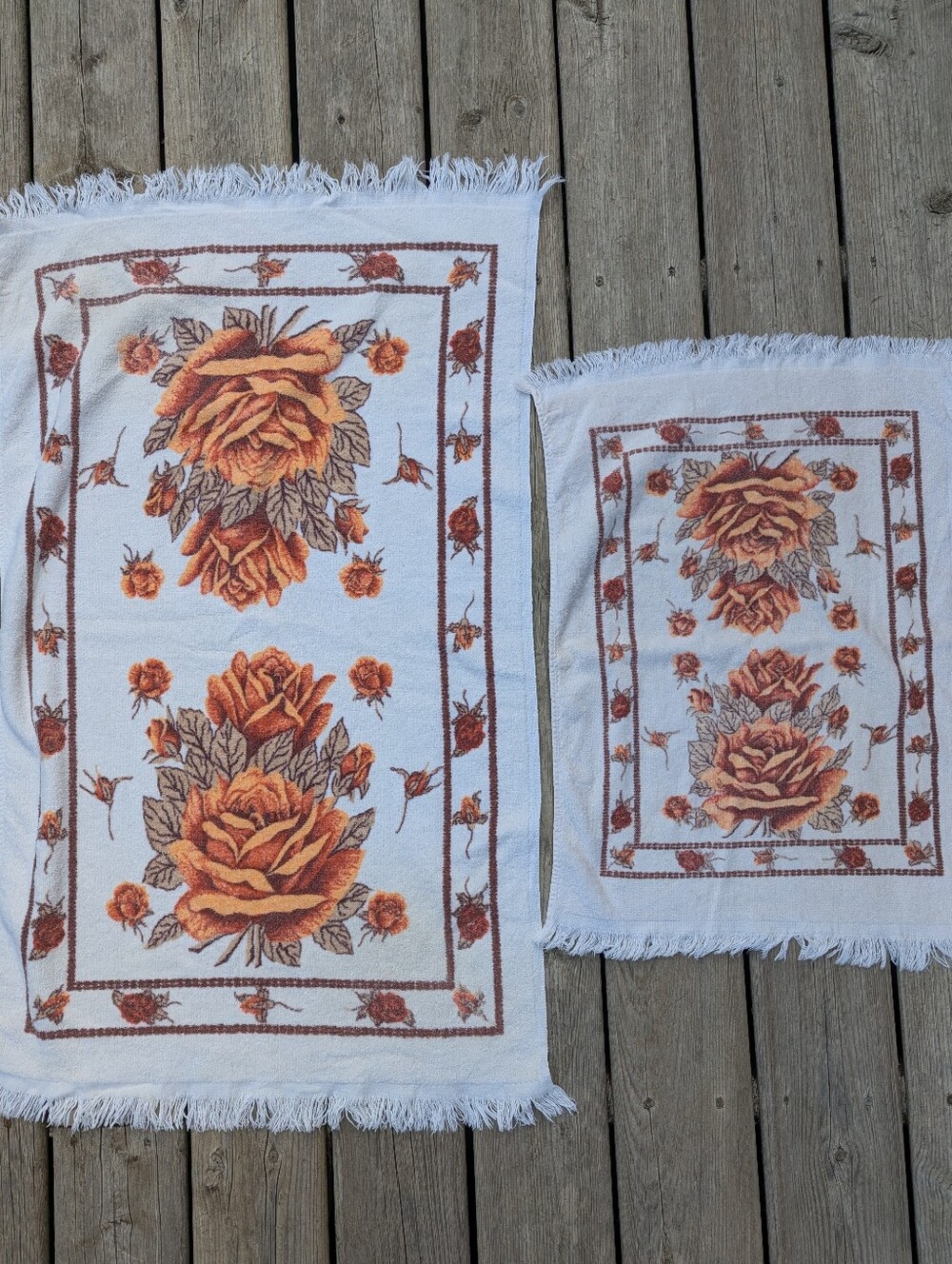 🤎🌼VTG 70s Autumn Cotton Rust Roses 2 Towels Bathroom Decor Rare Hand Bath Orange